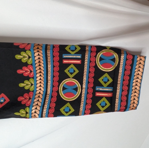 Maple Clothing Black Multicolor Indian Tunic Top - Picture 13 of 16